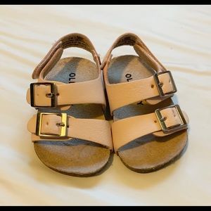 Baby sandals - light pink. Worn once